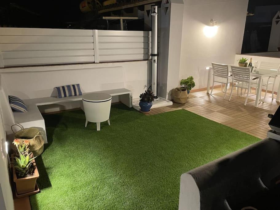 Вілла Casa Lola Conil, Azotea Al Mar Y Parking Solo Familias O Parejas Коніль-де-ла-Фронтера Екстер'єр фото