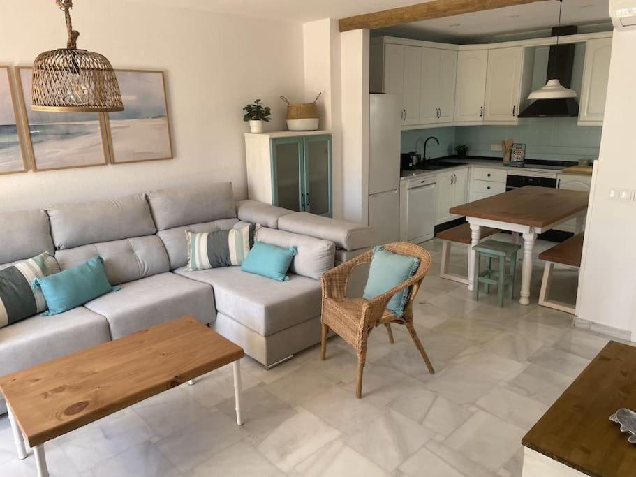 Вілла Casa Lola Conil, Azotea Al Mar Y Parking Solo Familias O Parejas Коніль-де-ла-Фронтера Екстер'єр фото