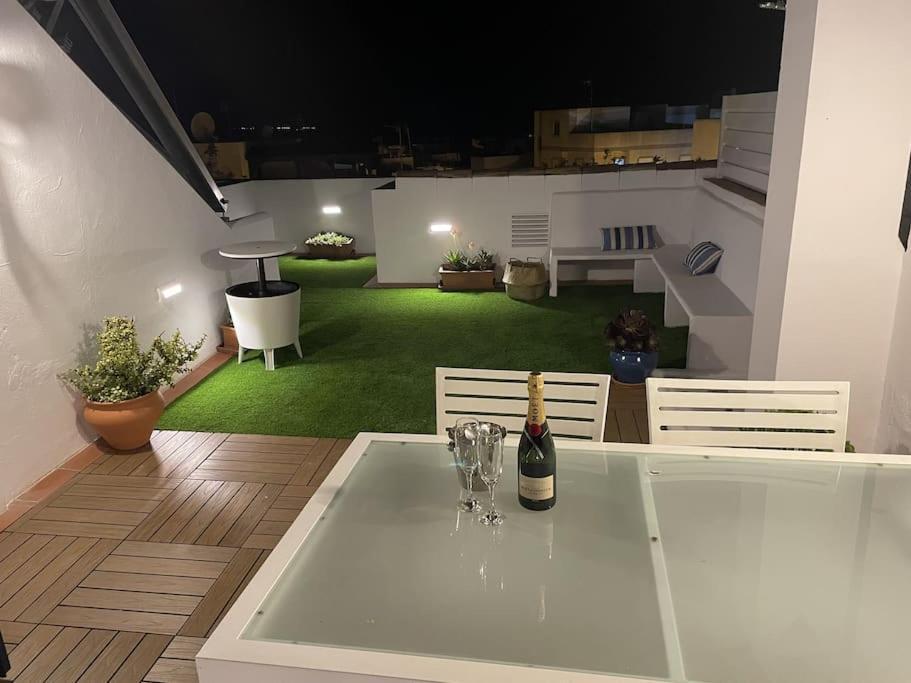 Вілла Casa Lola Conil, Azotea Al Mar Y Parking Solo Familias O Parejas Коніль-де-ла-Фронтера Екстер'єр фото