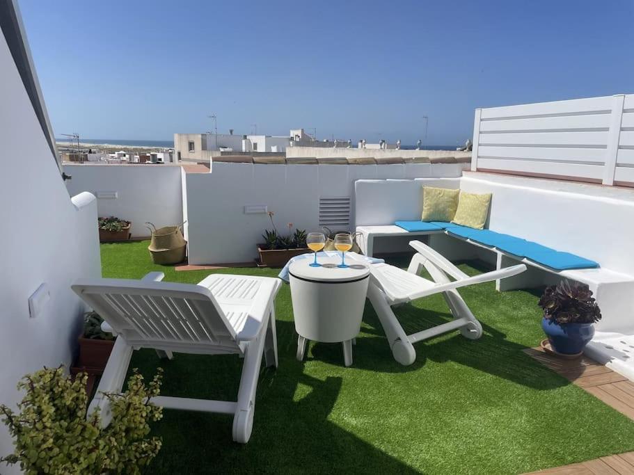 Вілла Casa Lola Conil, Azotea Al Mar Y Parking Solo Familias O Parejas Коніль-де-ла-Фронтера Екстер'єр фото